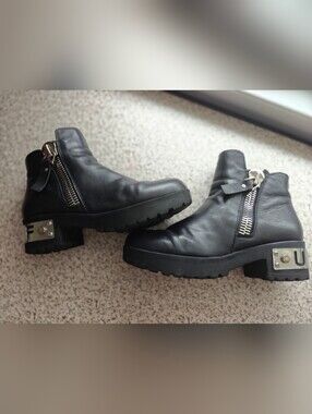 UNIF Gosh Boot Chunky Platform Sz.8 US Black Leather Zipper
